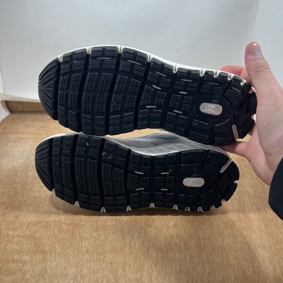 Brooks Addiction 14 Womens Size 7.5 D Wide Grey Lace Up Running Walking Shoes - Picture 8 of 10